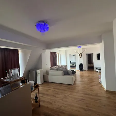 Luxury * Kazanlŭk